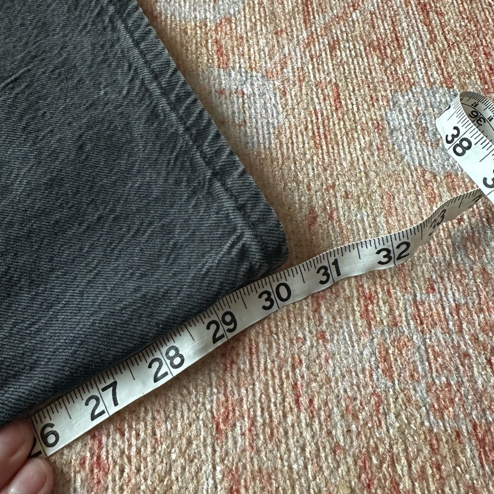 NWT Abercrombie and Fitch Drapey Rigid High Rise Loose Jean black size 34 18R - Picture 6 of 8